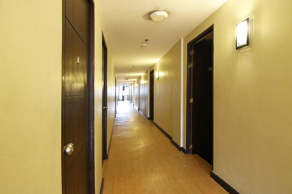 Oyo 110 Asiatel Hotel Pasay Luaran gambar
