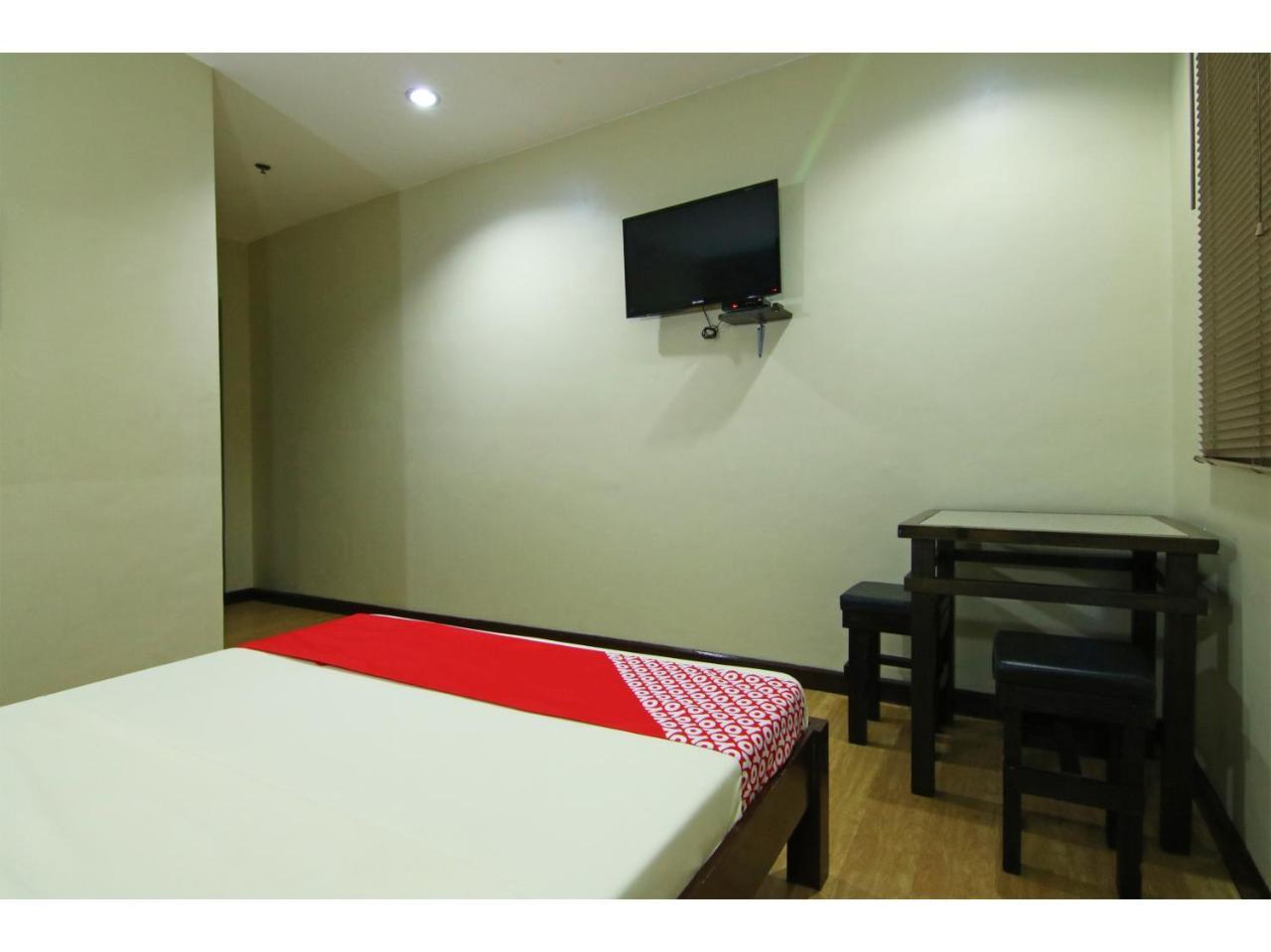Oyo 110 Asiatel Hotel Pasay Luaran gambar